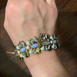 Pastel colored stretch bracelet